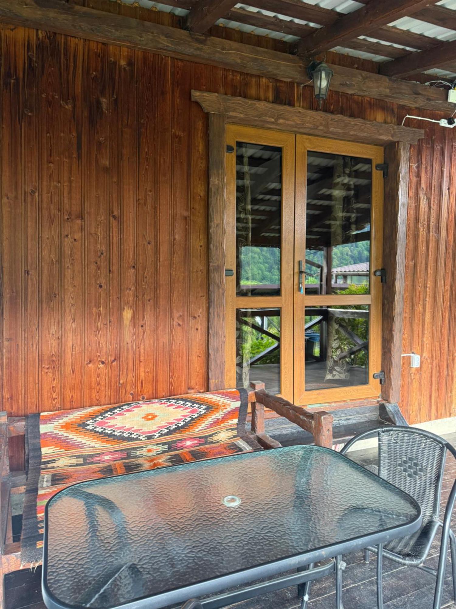 Чан-Садиба Гуцульська Пісня Mykulychyn Exterior foto